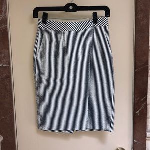 Seersucker pencil skirt